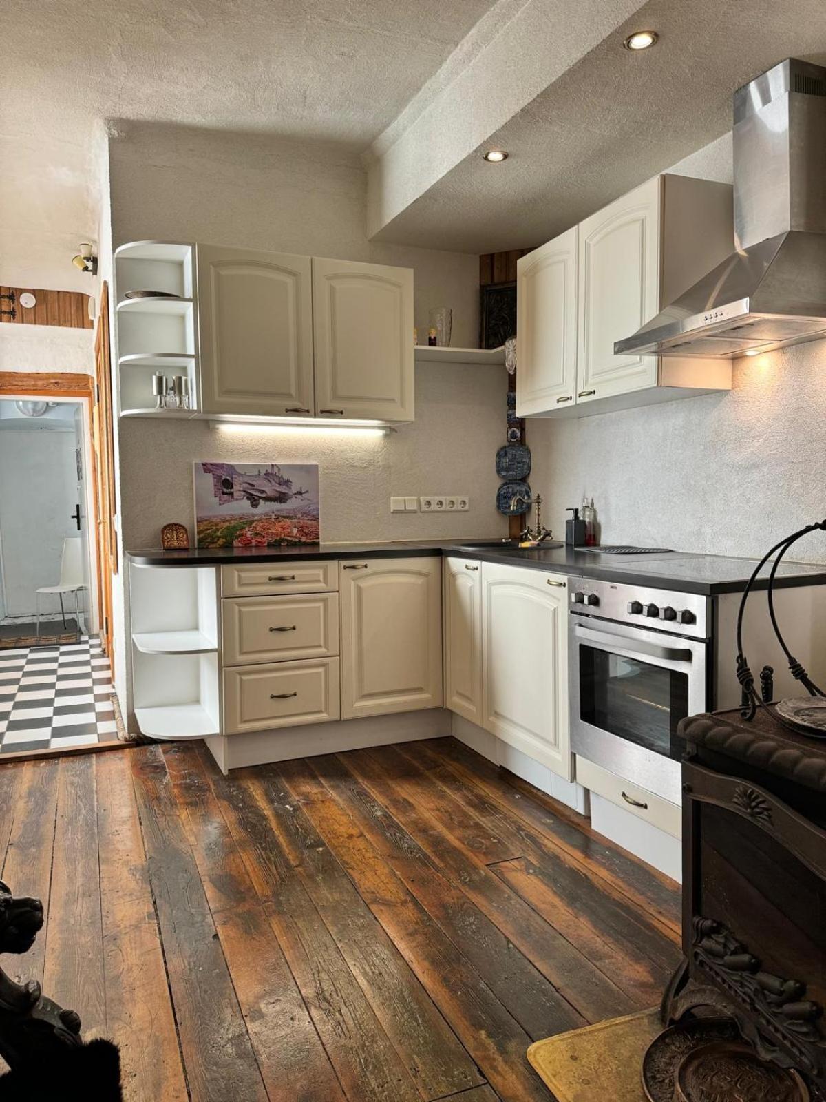 Apartamento Medieval Unit With Sauna Tallin Exterior foto